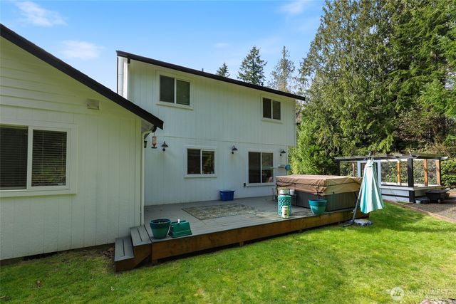 6925 E Filmore Street, Port Orchard, WA 98366