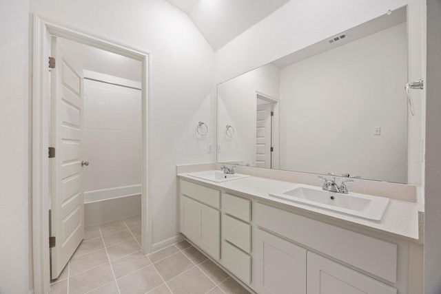 223 Hornet ST, Elgin, TX 78621