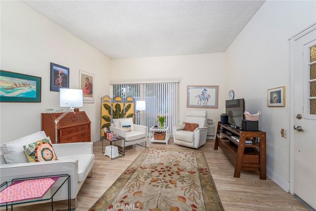 2220 E Via Mariposa East H, Laguna Woods, CA 92637