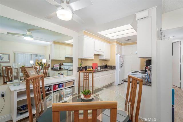 2220 E Via Mariposa East H, Laguna Woods, CA 92637