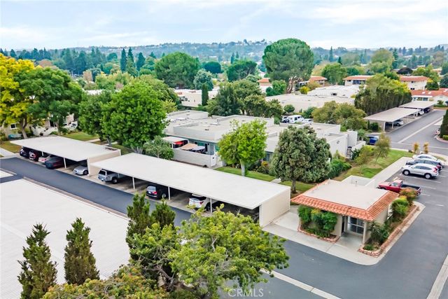 2220 E Via Mariposa East H, Laguna Woods, CA 92637
