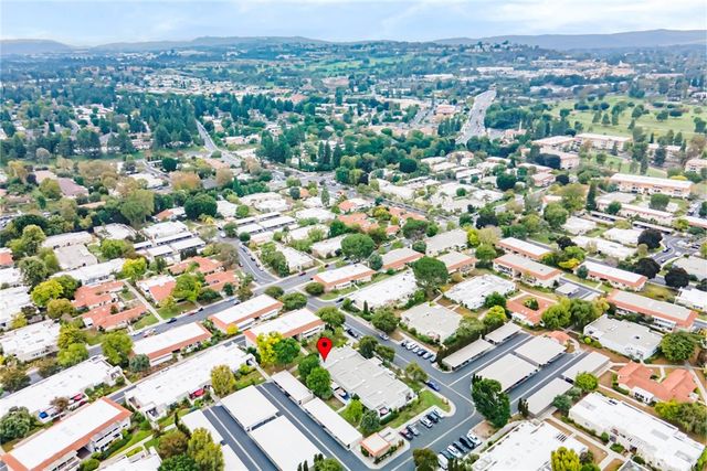 2220 E Via Mariposa East H, Laguna Woods, CA 92637