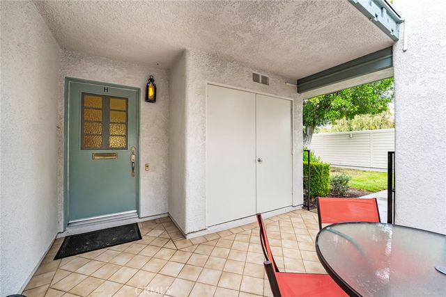 2220 E Via Mariposa East H, Laguna Woods, CA 92637