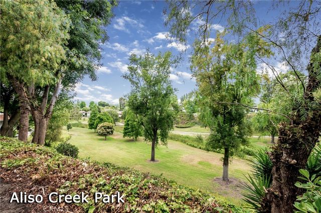 2220 E Via Mariposa East H, Laguna Woods, CA 92637