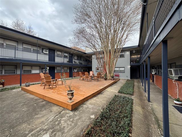4207 Mt Vernon 13, Houston, TX 77006