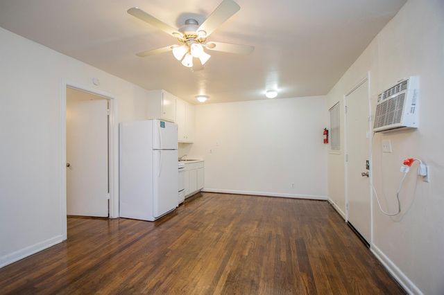 4207 Mt Vernon 13, Houston, TX 77006