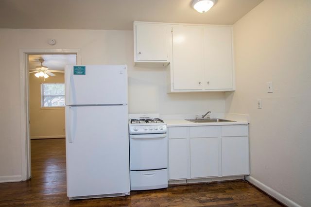 4207 Mt Vernon 13, Houston, TX 77006