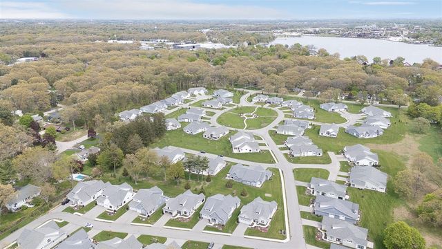 152 Jeans Meadow Court, Holland, MI 49424