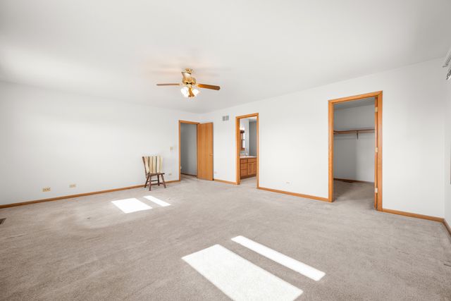 336 Panama Avenue, Hampshire, IL 60140