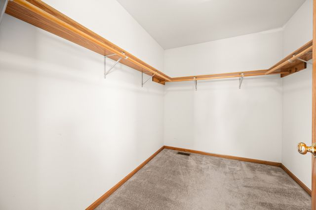 336 Panama Avenue, Hampshire, IL 60140