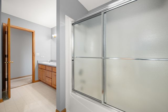 336 Panama Avenue, Hampshire, IL 60140