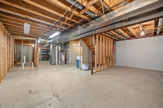 336 Panama Avenue, Hampshire, IL 60140