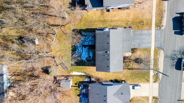 336 Panama Avenue, Hampshire, IL 60140