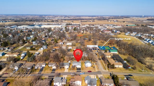 336 Panama Avenue, Hampshire, IL 60140