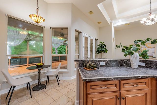 11207 Taterwood DR, Austin, TX 78750