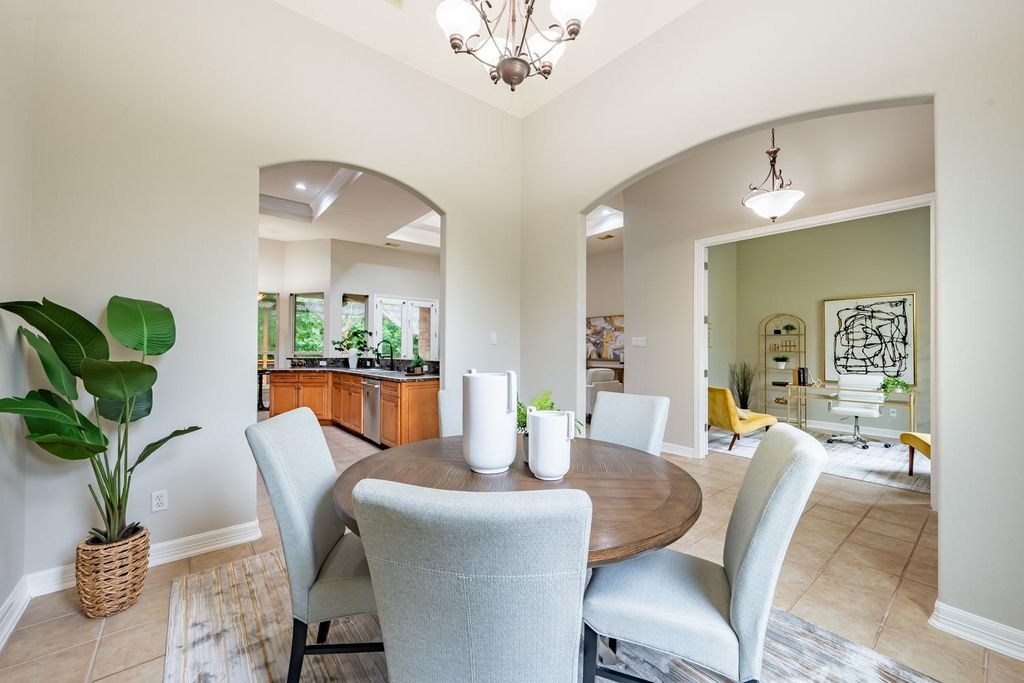 11207 Taterwood DR, Austin, TX 78750