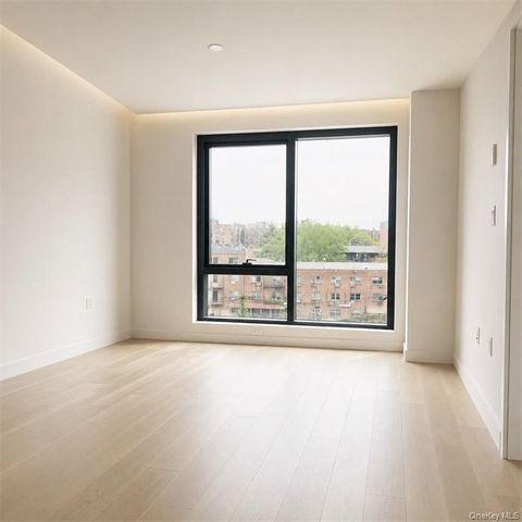14449 Northern Boulevard 411, Flushing, NY 11354