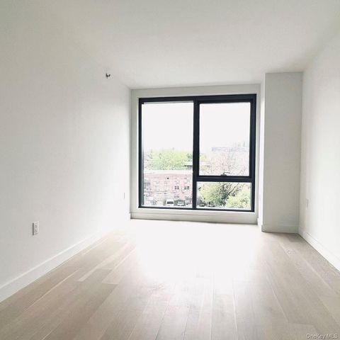 14449 Northern Boulevard 411, Flushing, NY 11354