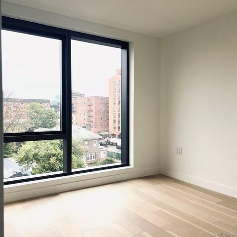 14449 Northern Boulevard 411, Flushing, NY 11354