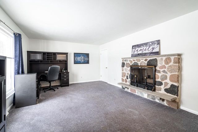 2434 S 118th STREET, West Allis, WI 53227