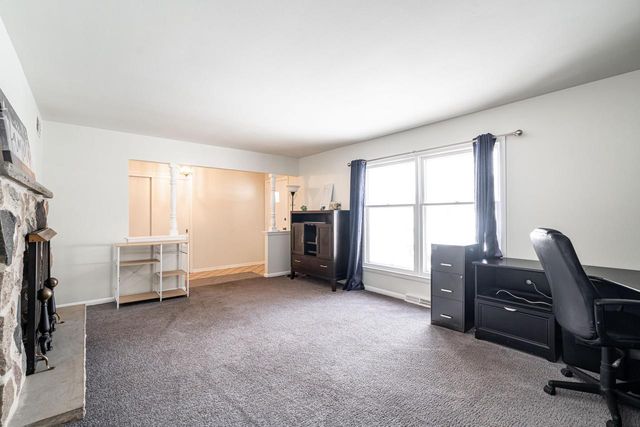 2434 S 118th STREET, West Allis, WI 53227