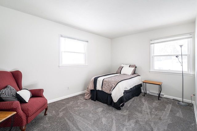 2434 S 118th STREET, West Allis, WI 53227