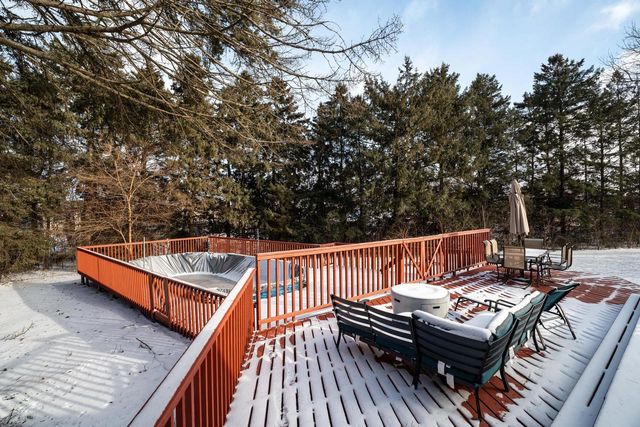 2434 S 118th STREET, West Allis, WI 53227