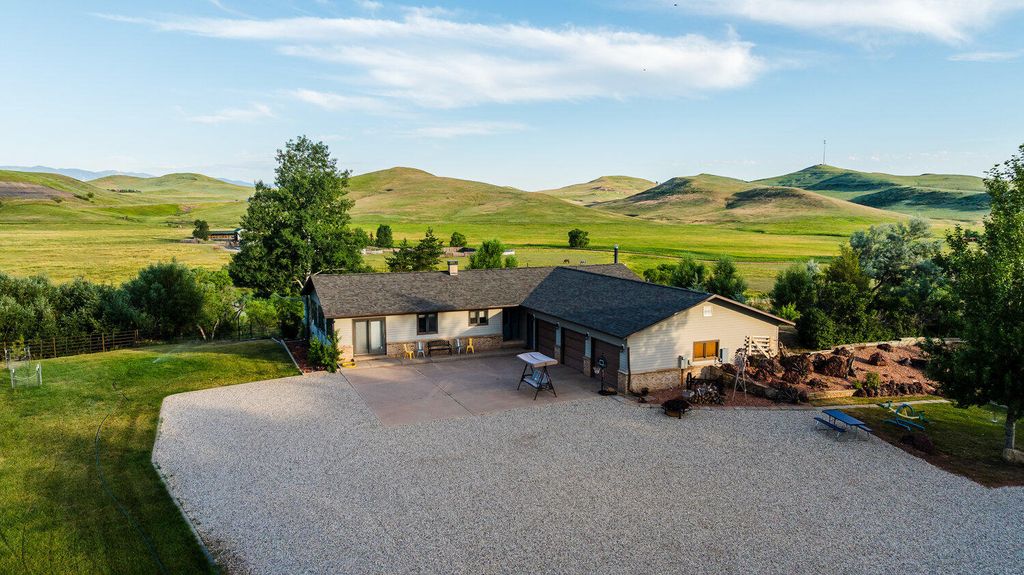 214 Meade Creek Road, Sheridan, WY 82801