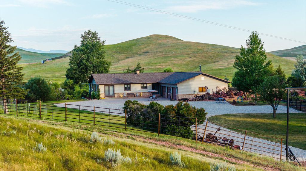 214 Meade Creek Road, Sheridan, WY 82801 photo 14