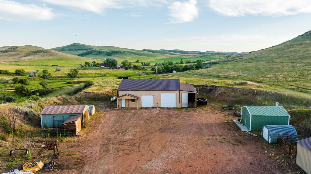 214 Meade Creek Road, Sheridan, WY 82801 photo 17