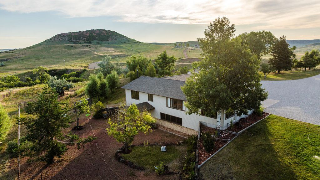 214 Meade Creek Road, Sheridan, WY 82801 photo 27