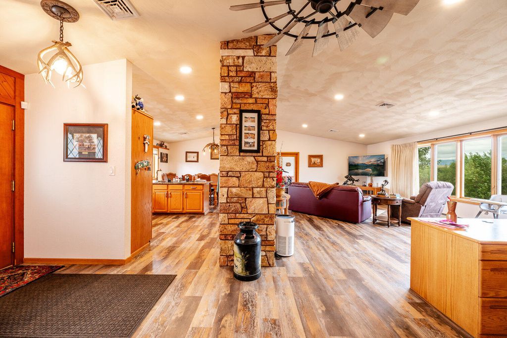 214 Meade Creek Road, Sheridan, WY 82801 photo 41