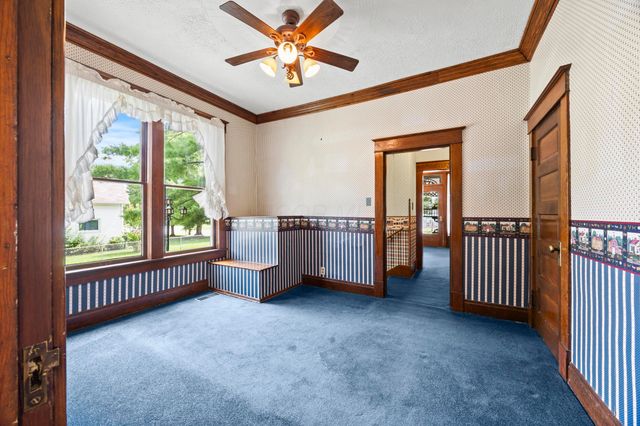 230 W Columbus Street, Mount Sterling, OH 43143