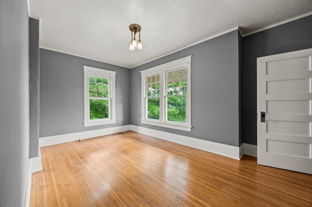 230 W Columbus Street, Mount Sterling, OH 43143
