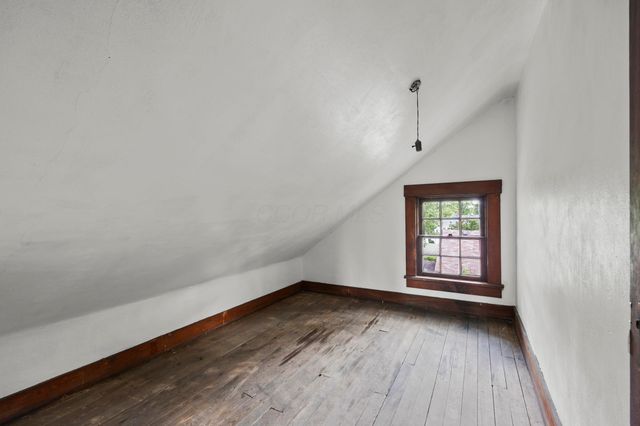 230 W Columbus Street, Mount Sterling, OH 43143