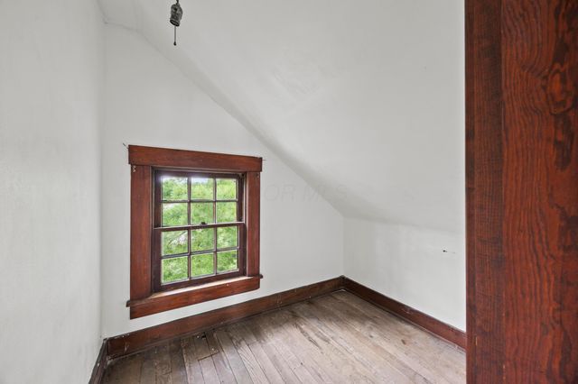 230 W Columbus Street, Mount Sterling, OH 43143