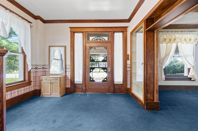 230 W Columbus Street, Mount Sterling, OH 43143