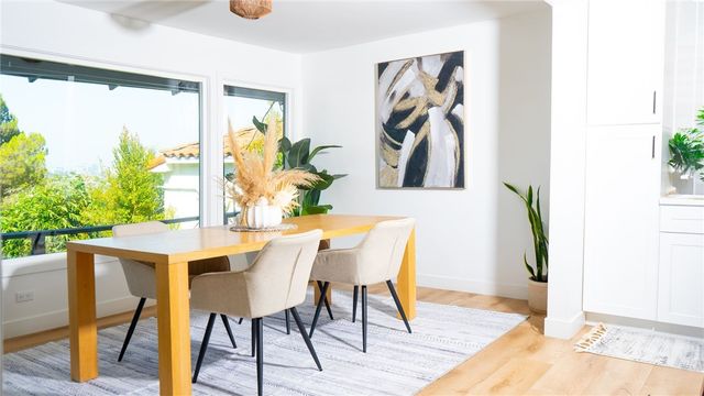 1923 Hollyvista, Los Angeles, CA 90027