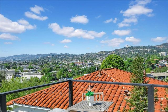 1923 Hollyvista, Los Angeles, CA 90027