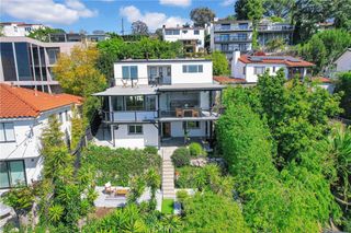 1923 Hollyvista, Los Angeles, CA 90027
