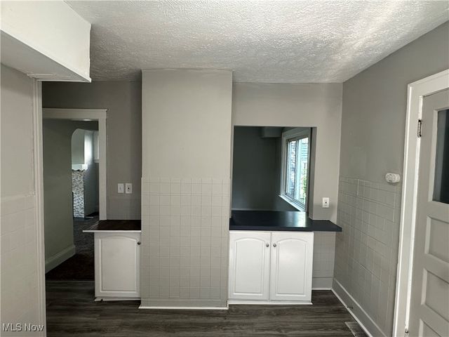 11105 Revere Avenue, Cleveland, OH 44105