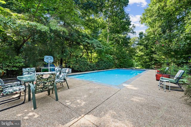 1613 MISSION ST, Owings, MD 20736
