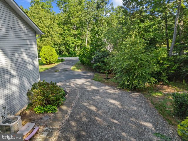 1613 MISSION ST, Owings, MD 20736
