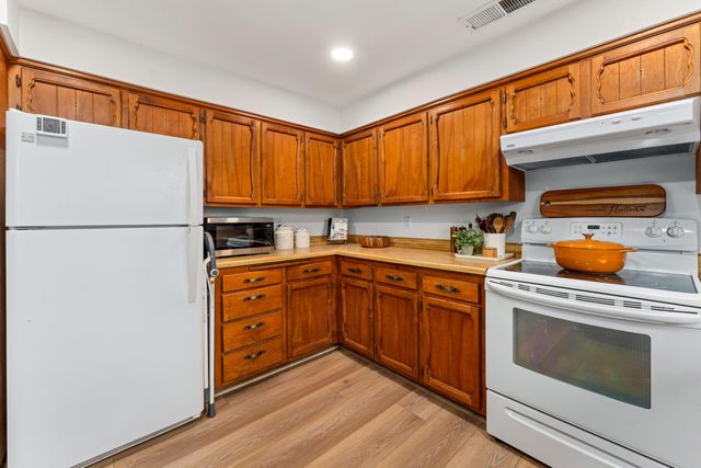 1949 Haviland Drive, Grants Pass, OR 97527