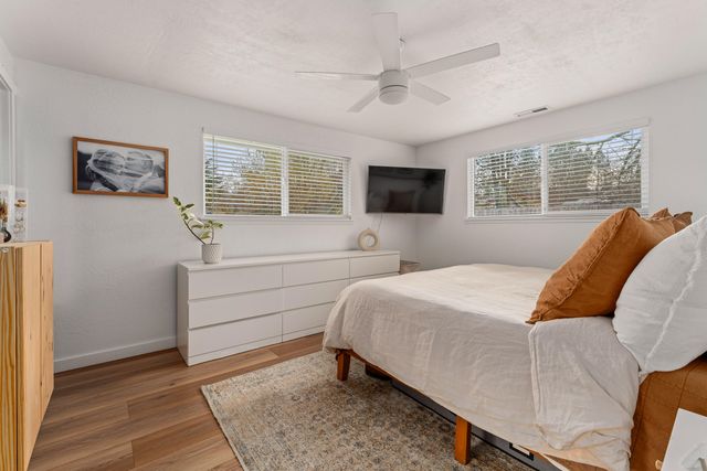 1949 Haviland Drive, Grants Pass, OR 97527