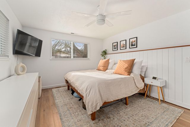 1949 Haviland Drive, Grants Pass, OR 97527