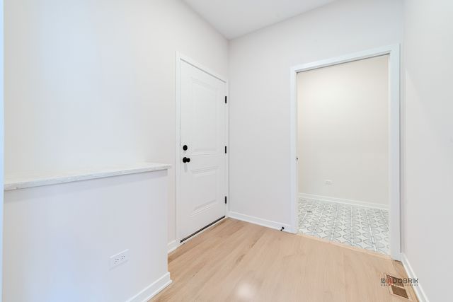 22137 W Casa Bella View, Kildeer, IL 60047