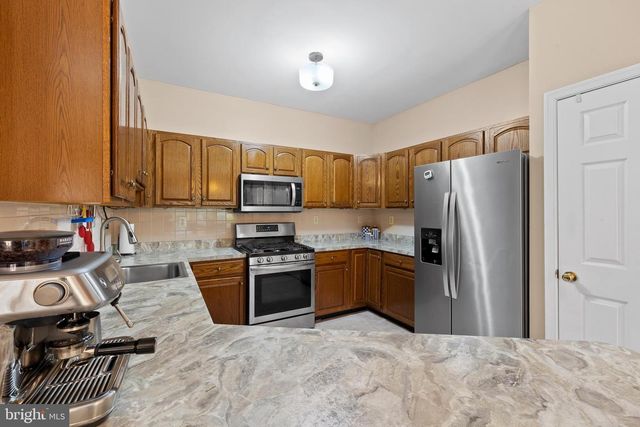 81 CHADWICK CIR, Eagleville, PA 19403