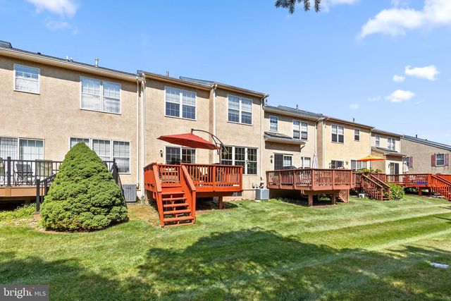 81 CHADWICK CIR, Eagleville, PA 19403