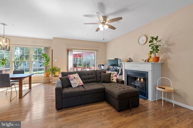 81 CHADWICK CIR, Eagleville, PA 19403